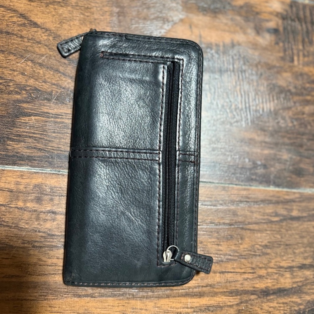Fossil Wallet - Picture 2 of 6